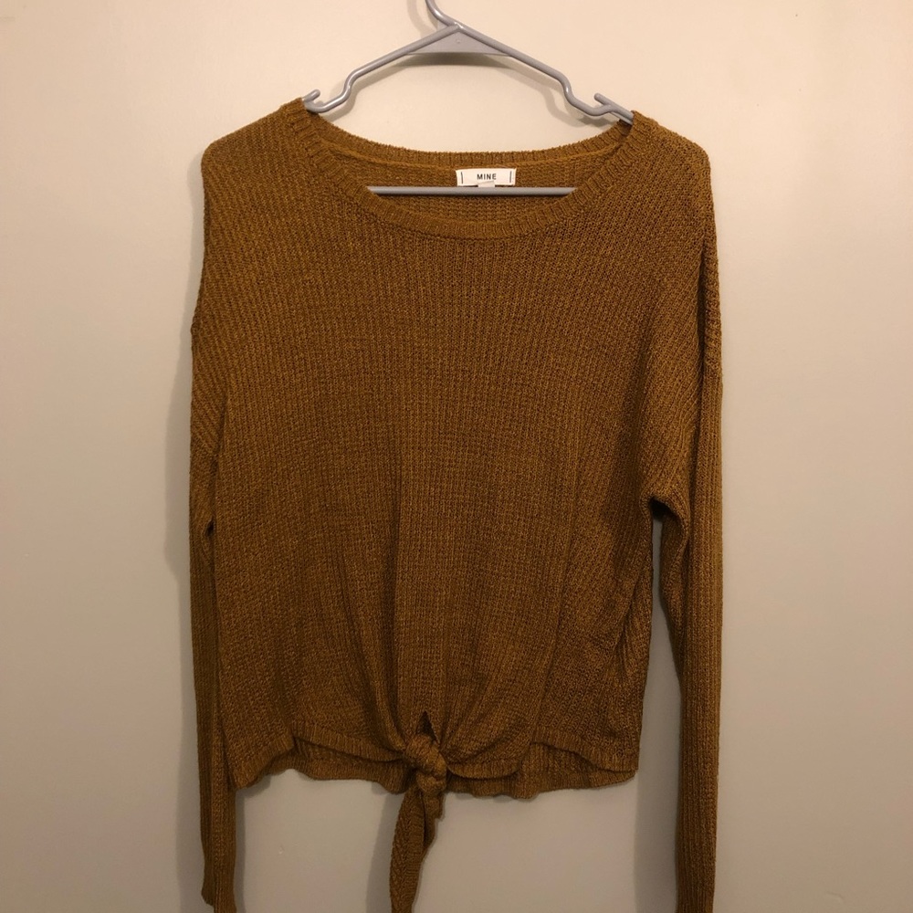 Crop tie sweater -Large